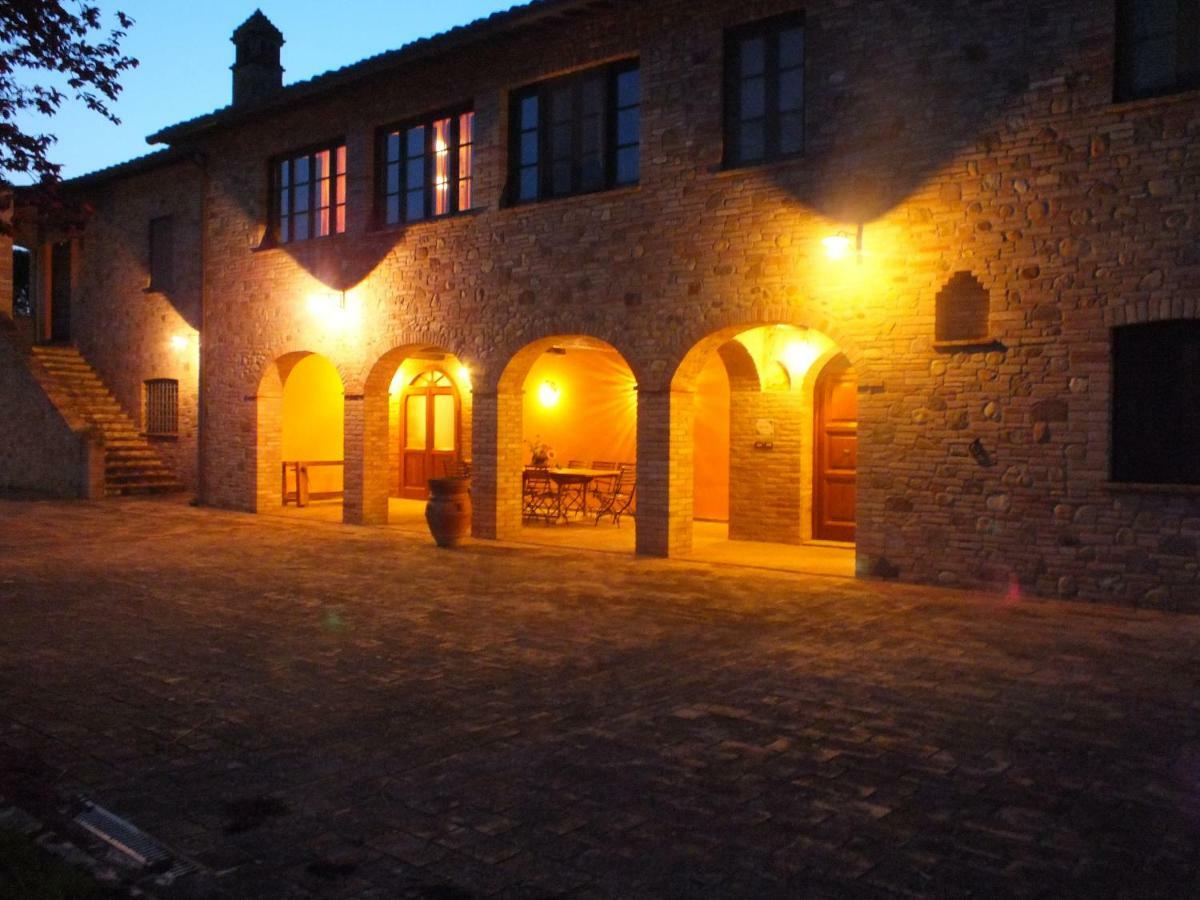 Agriturismo Wine Casale Villa Chiara 托尔吉亚诺 外观 照片