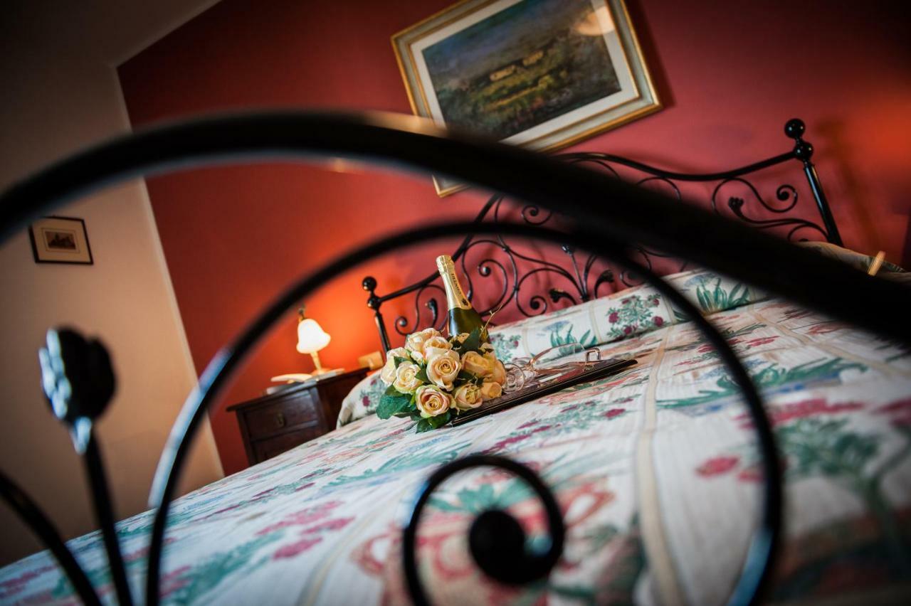 Agriturismo Wine Casale Villa Chiara 托尔吉亚诺 外观 照片